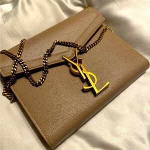 Saint Laurent Leather Cassandra chain clutch